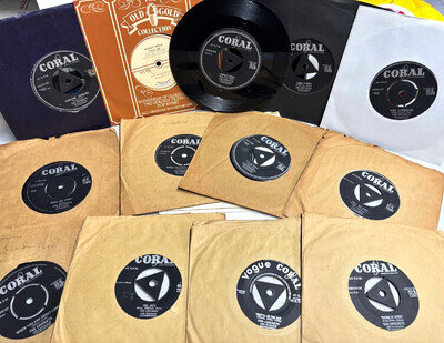 JOB LOT 13 X THE CRICKETS (BUDDY HOLLY) VINTAGE 7" RECORDS (SEE TITLES BELOW)