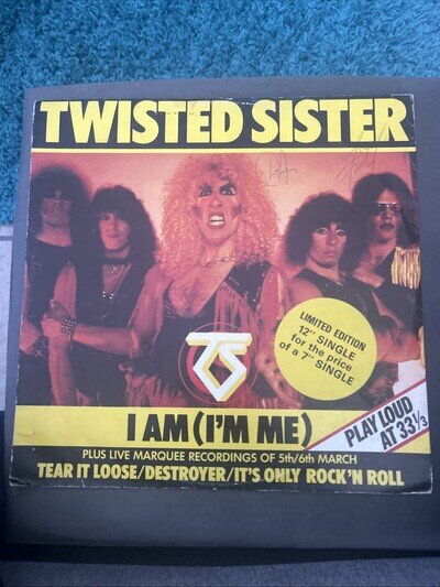 Twisted Sister - I Am (I’m Me) 12" Single - 1983 Atlantic - Vinyl Record. SIGNED