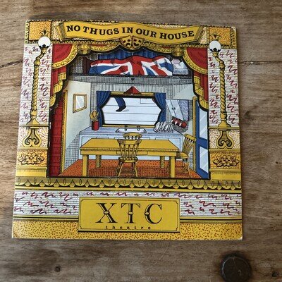 7” VINYL - XTC - No Thugs In Our House (Virgin) 1982 4 tracks with inner card