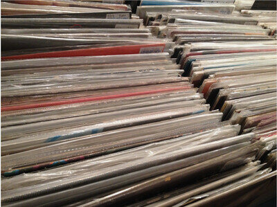 JOB LOT OF 120 REGGAE/DANCEHALL/SOCA/DUB/ROOTS LPs and 12"s-FREE UK P&P-BARGAIN!