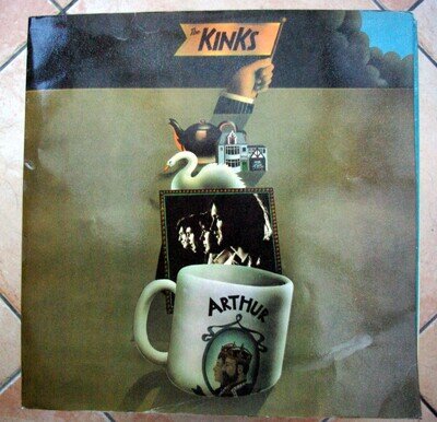 The Kinks vinyl LP Arthur PYE NSPL18317 plays very well, has inserts. VGC
