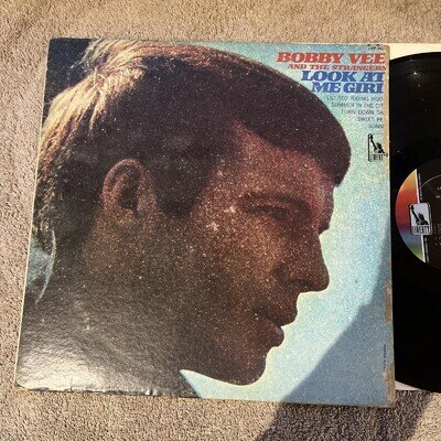 BOBBY VEE & The Strangers…”Look At Me Girl”…Liberty Vinyl LP…(1967)…Vg+