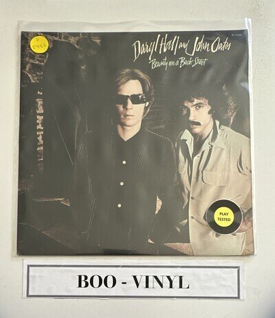 Daryl Hall And John Oates, Beauty On A Back Street Pop Rock Lp Vinyl Record VG+