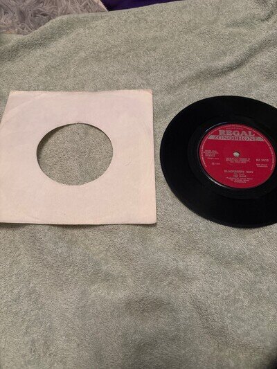 the move blackberry way 7” 60’s pop & beat