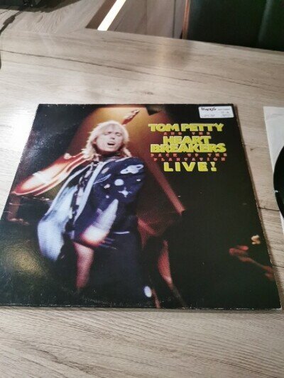 TOM PETTY AND THE HEARTBREAKERS – PACK UP THE PLANTATION LIVE! 2LP