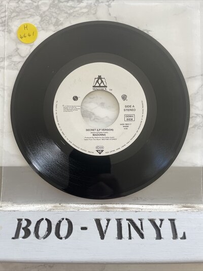 MADONNA, Secret 7" Single (RARE WHITE LABEL EUROPEAN ISSUE) Maverick 5439180317
