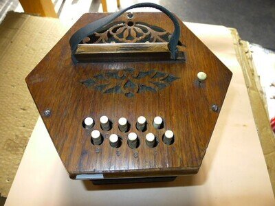 German 1920/30s Anglo 20+1 Button Concertina..8 Fold Bellows ..C-G.. VGC