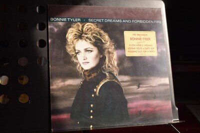 BONNIE TYLER collectable vinyl album
