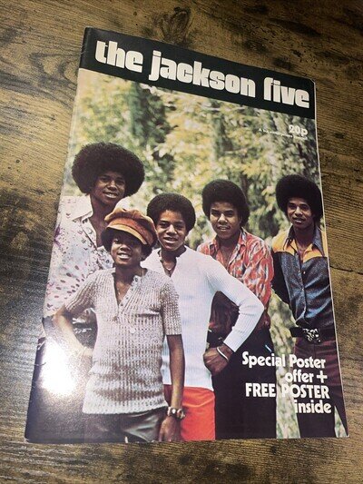 THE JACKSON FIVE - 1972 UK magazine poster MICHAEL JACKSON Full Mag On J5