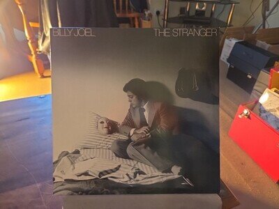 BILLY JOEL VINYL ALBUM THE STRANGER +LYRIC INNER