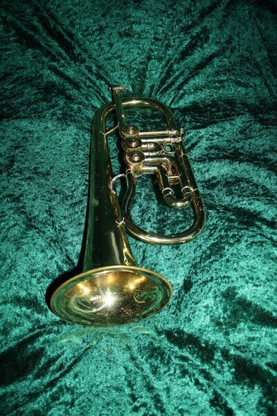 VINTAGE FLUGELHORN ON RESTORERS,AMATI,HORN