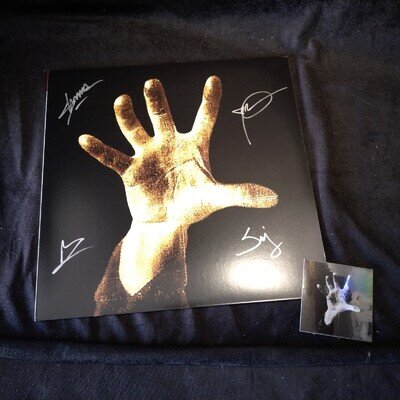 Signed System of a Down Debut Album Vinyl 2018 with rare holographic sticker