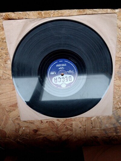 Tommy Steele.Nairobi/Neon sign.Decca. EX/EX++