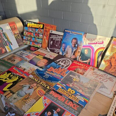 Job Lot of 28 60s 70s 80s Vynil Records collection vintage hits rocks Christmas