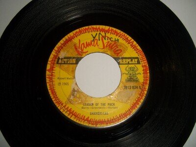 Shangri-Las Leader Of The Pack / Remember 7" Single Kama Sutra 45