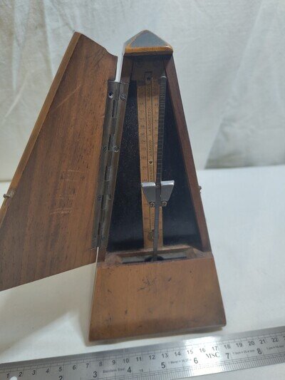 Maëlzer Metronome wooden analogue vintage retro music windup mechanical