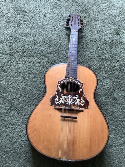 Mandolinetta - Neopolitan College of Music. Flat Back.