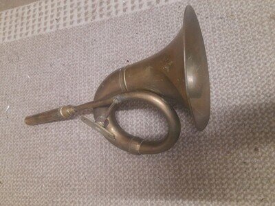 Vtg Brass Bulb Horn Coiled Trumpet with Mounting Bracket 33.5 cm Long
