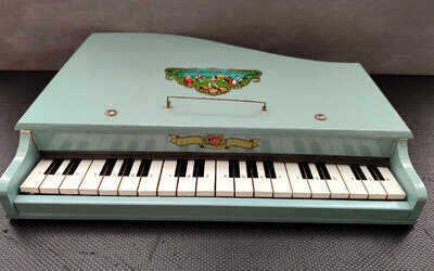Orchestra Piano Kids Toy Instrument 20 Keys 1950s/60s - Vintage - Excellent