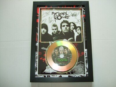 MY CHEMICAL ROMANCE LIMITED EDITION SIGNED AUTOGRAPH 8 FRAMED A4