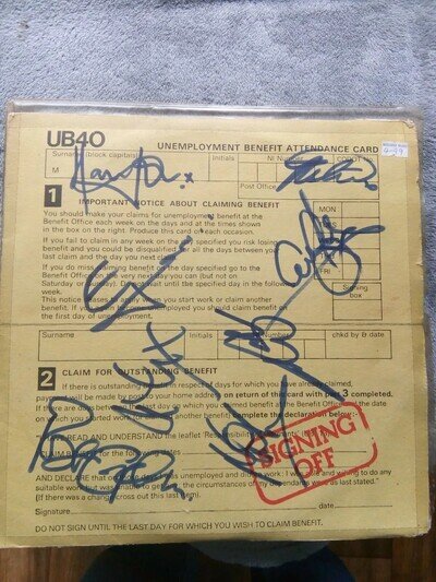 UB40 Signing off , Fully Signed Back Stage 1980 🇫🇴