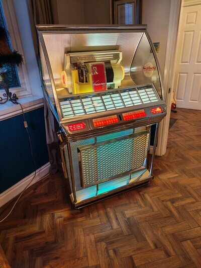 SEEBURG M100J (1956) 100 SELECTION CLASSIC JUKEBOX FULLY RESTORED INC RECORDS