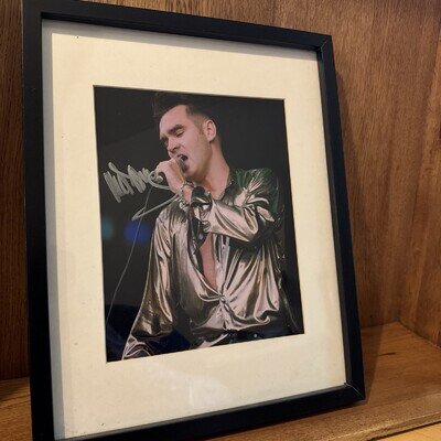 Genuine signed Morrissey autograph photo 2016 at Salford lads club the smiths