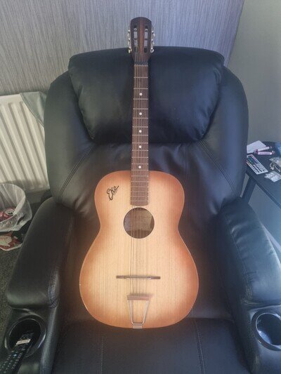 1960s Acustic Guitar Vintage Guitar Broken Neck (See Pic)
