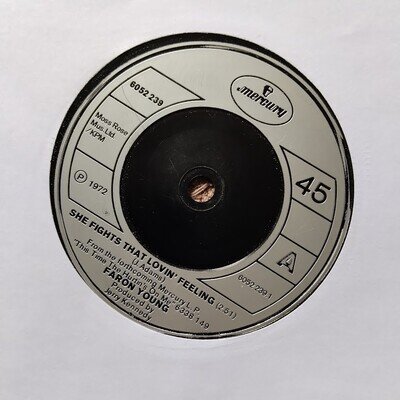 Faron Young (She fights that lovin feeling) 7 inch vinyl - Mercury - 1972