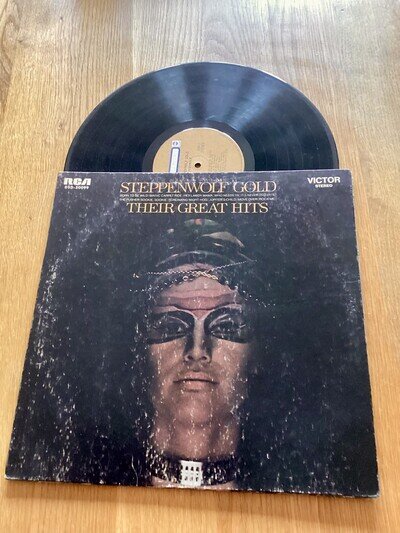 STEPPENWOLF VINYL LP- Gold - Their Great Hits Gatefold. Dunhill Records *LISTEN*