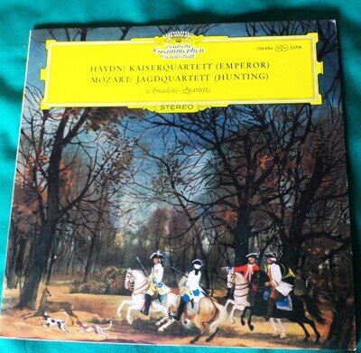 Haydn & Mozart. Emperor & Hunting. Amadeus Quartet. Stereo Vinyl. 138886.