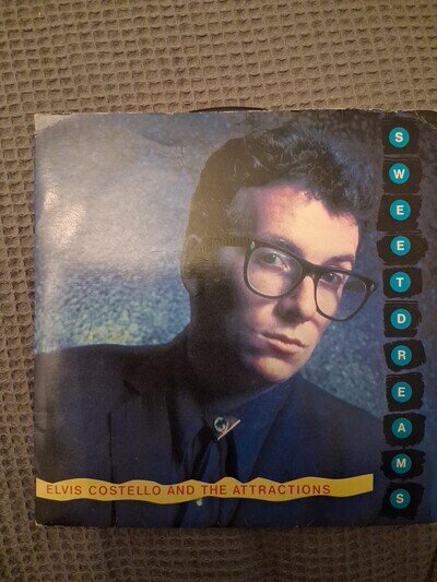 Elvis Costello & The Attractions: Sweet Dreams 7" vinyl single F-Beat XX19, 1981