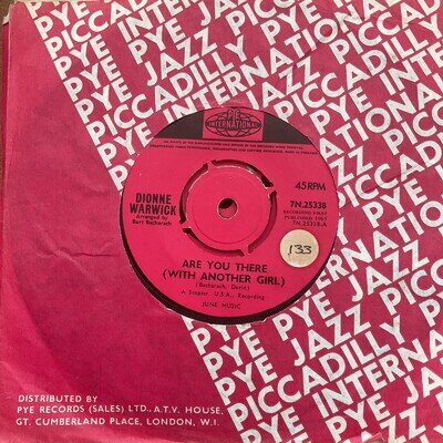 DIONNE WARWICK - ARE YOU THERE (WITH ANOTHER GIRL) - 1965 PYE