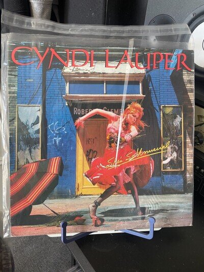 Cyndi Lauper – She's So Unusual- 12" vinyl album PRT 25792