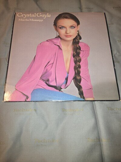 Crystal Gayle, Miss the Mississippi Vinyl LP CBS86102 1979 UK PRESSING.