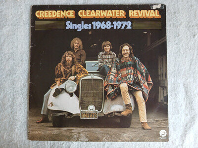 CREEDENCE CLEARWATER REVIVAL "SINGLES 1968-1972" VINYL LP RECORDS