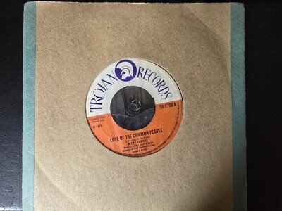 1970 Nicky Thomas - Love Of The Common People / Destroyers.. (TR 7750) 7" Single