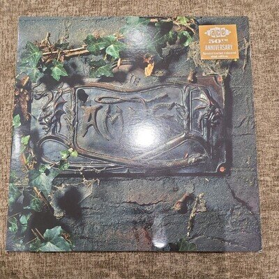 THE DAMNED -THE BLACK ALBUM- ACE 50th ANNIVERSARY 2LP WHITE VINYL Cover damaged