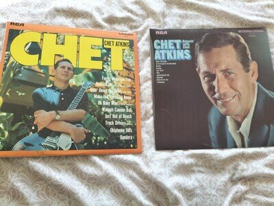 2 Vinyls - Chat Atkins - Relaxin with Chet