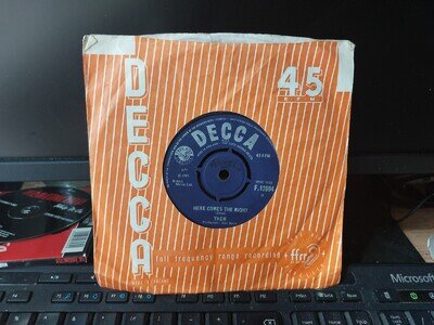 Them - Here Comes the Night UK 1965 1st Decca F.12094 Garage Blues Rock 7"