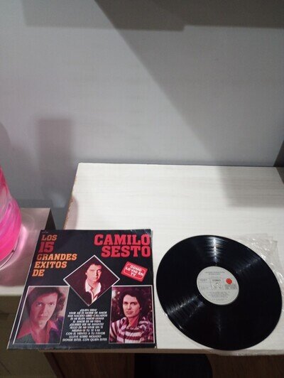 LP VINYL CAMILO SESTO.- LOS 15 GRANDES EXITOS ( VERY GOOD CONDITION )