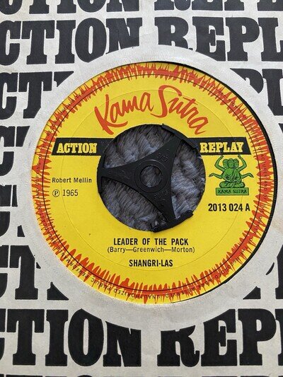 Shangri-Las .. Leader Of The Pack / Remember( Walkin In The Sand) Kama Sutra.