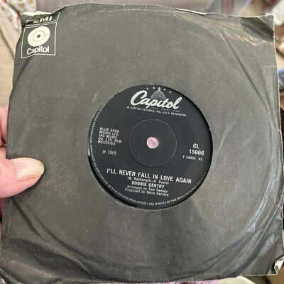 BOBBIE GENTRY - I’ll Never Fall In Love Again 7” Vinyl Record VG+