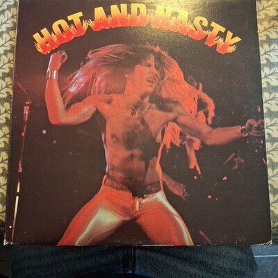 BLACK OAK ARKANSAS "HOT AND NASTY (THE BEST OF BLACK OAK ARKANSAS" VINYL LP 1974
