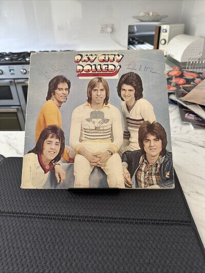 Bay City Rollers Vinyl- Rollin’ 12” Lp gatefold really good condition-plays well