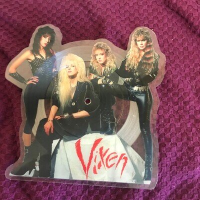 VIXEN "CRYIN/DESPERATE" LIMITED EDITION CUT OUT 1988 VINYL RECORD.