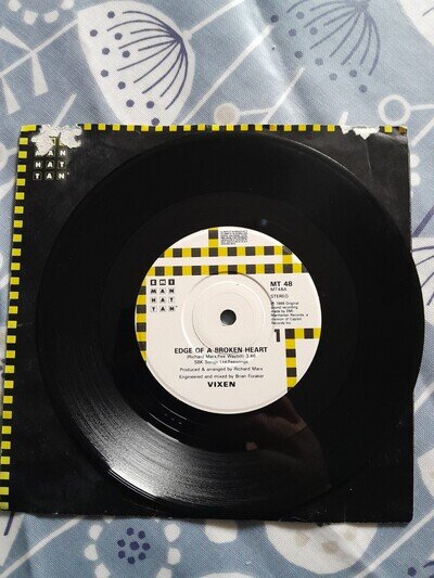 VIXEN: Edge Of A Broken Heart / Charmed Life (1988) 7" Vinyl Single MT 48