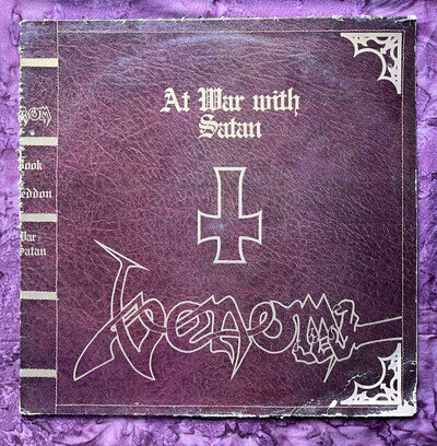 Venom - At war with satan LP