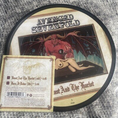 AVENGED SEVENFOLD - Beast And The Harlot 7" LTD PIC DISC . SEE DESCRIPTION