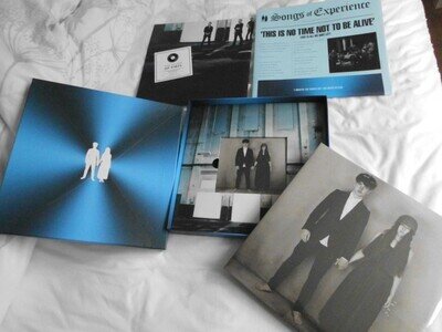 U2 : SONGS OF EXPERIENCE : EXTRA DELUXE NUMBERED / COLOURED VINYL BOX SET